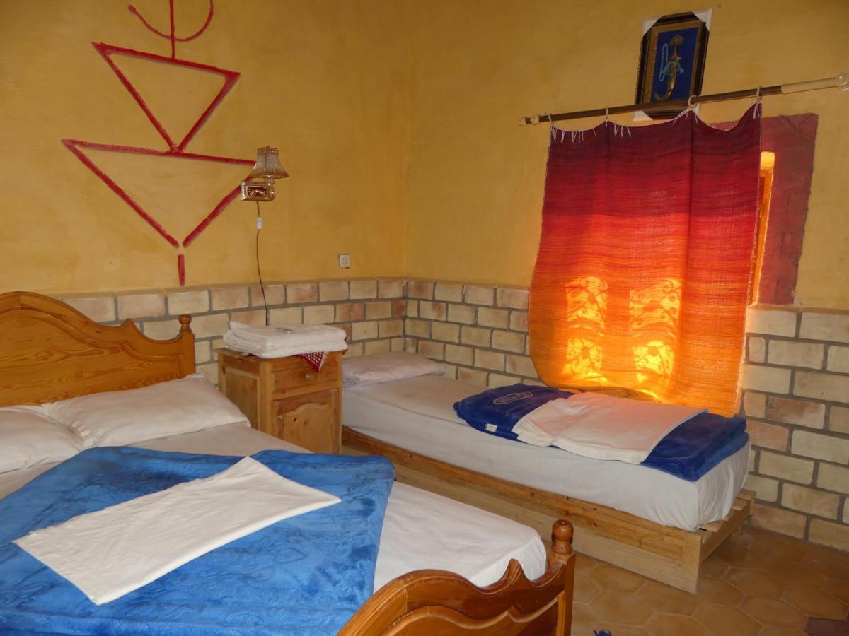 Les Pyramides Hotel Мерцуга Екстериор снимка