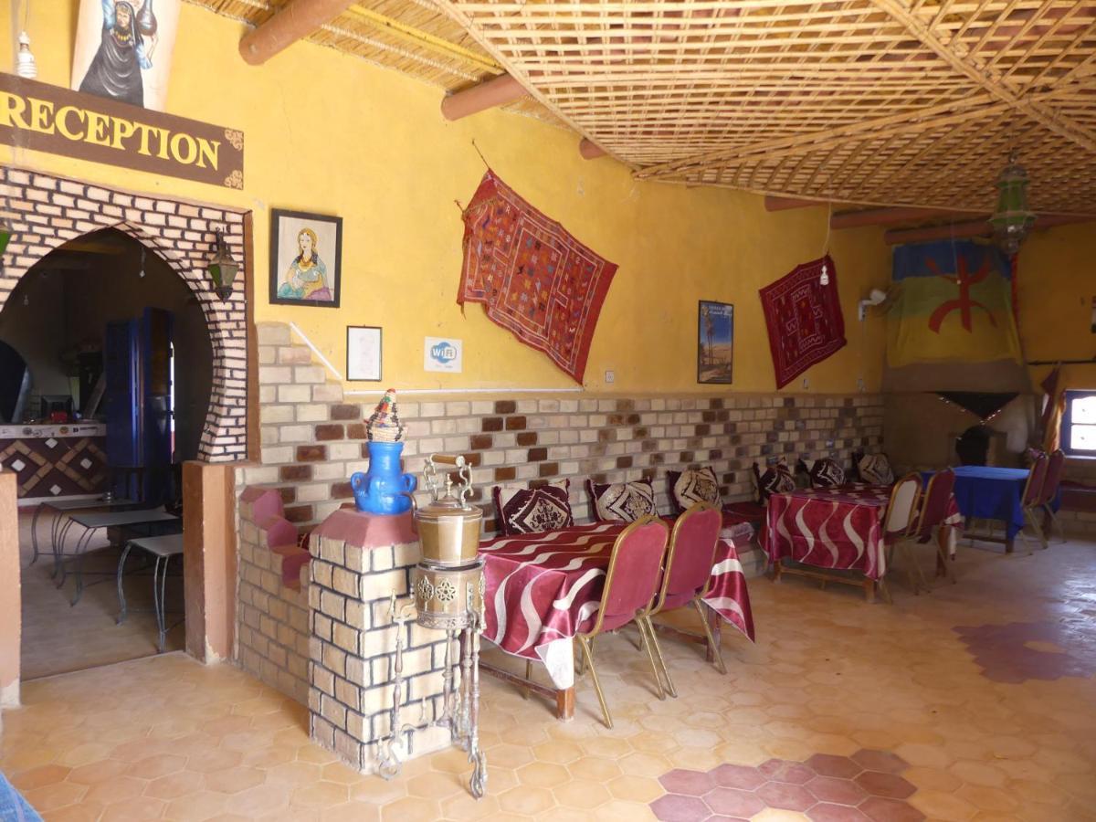 Les Pyramides Hotel Мерцуга Екстериор снимка