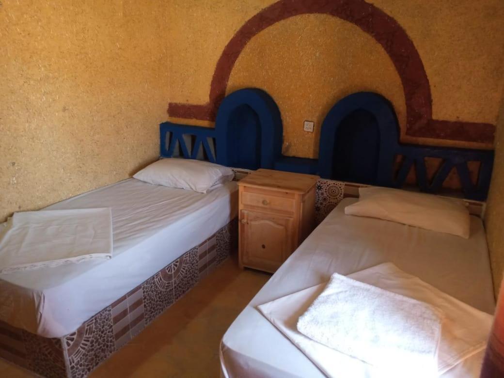 Les Pyramides Hotel Мерцуга Екстериор снимка