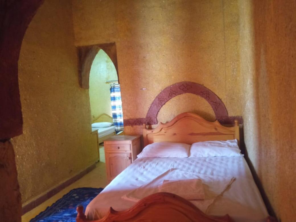 Les Pyramides Hotel Мерцуга Екстериор снимка